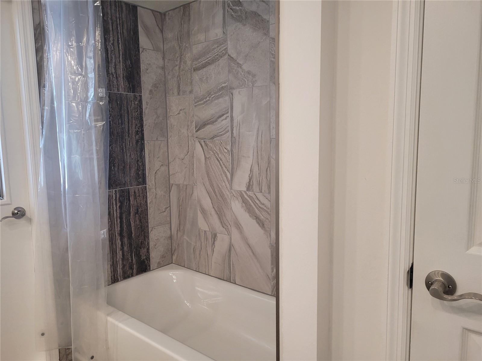 1700 BLUE LAKE CIR, PUNTA GORDA, FL, 33983