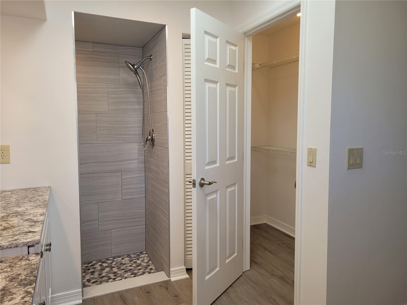 1700 BLUE LAKE CIR, PUNTA GORDA, FL, 33983