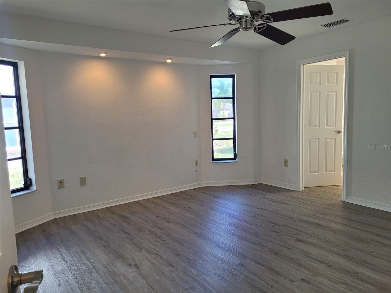 1700 BLUE LAKE CIR, PUNTA GORDA, FL, 33983