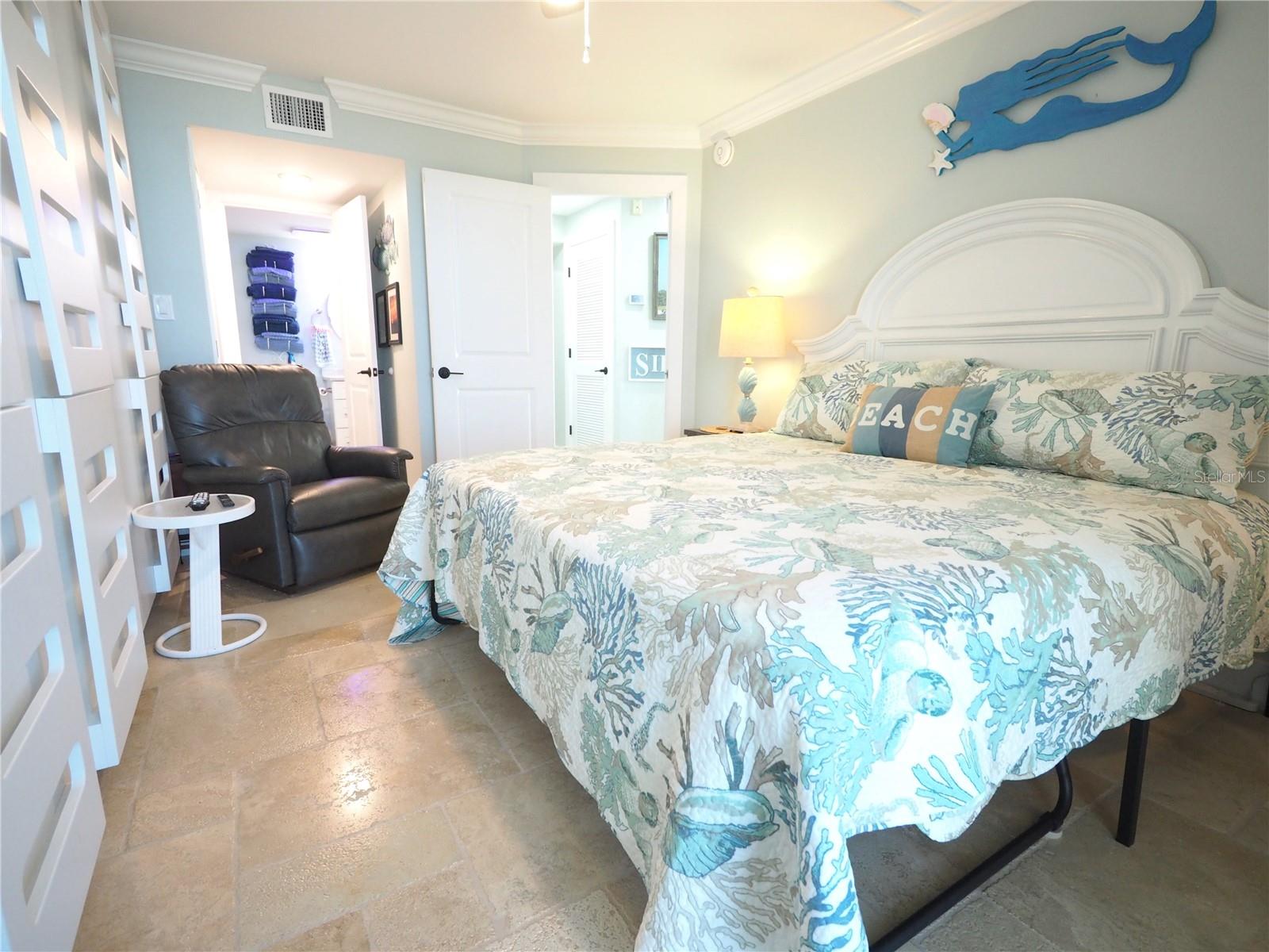 6415 MIDNIGHT PASS RD #904, SARASOTA, FL, 34242