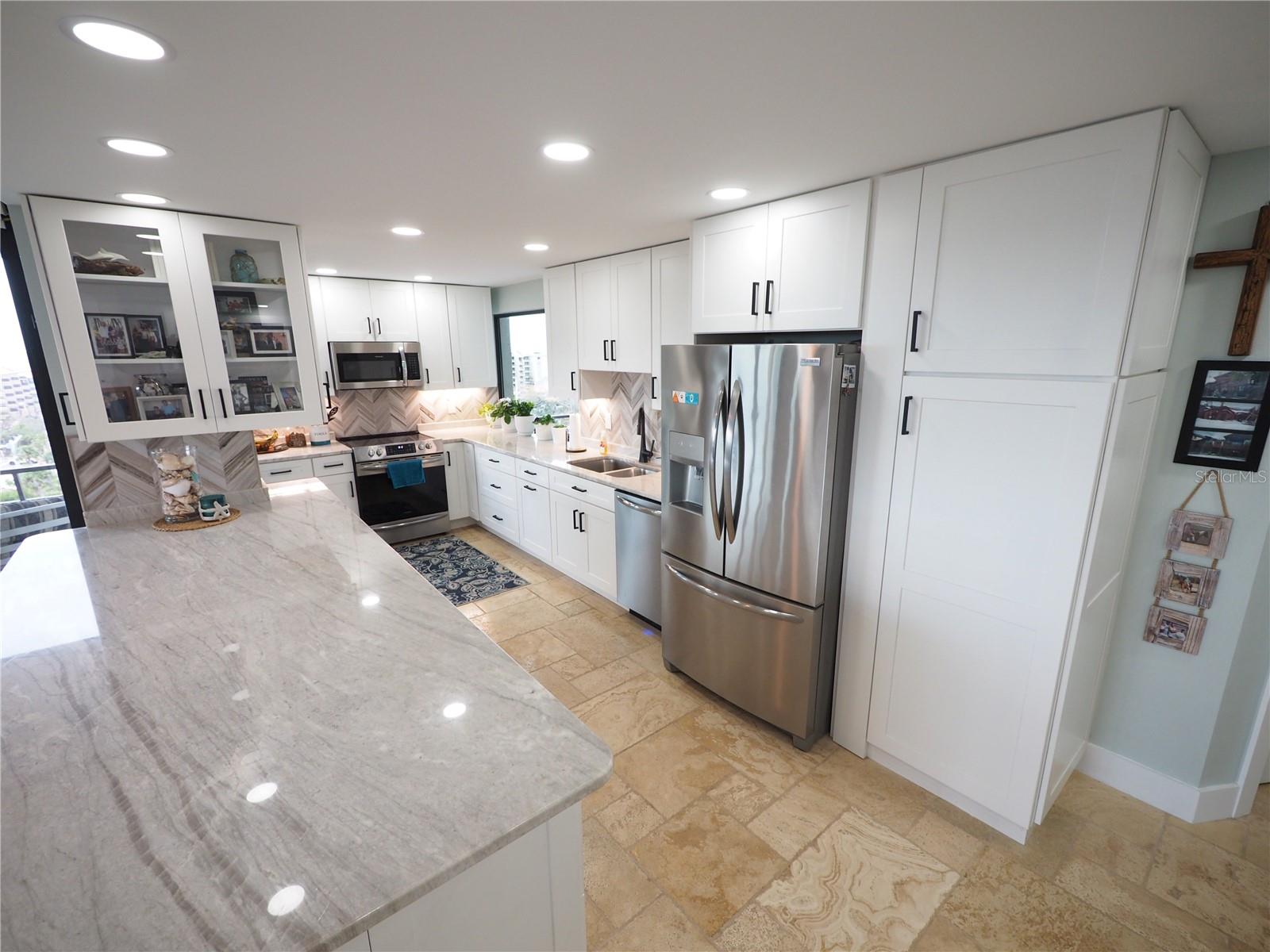 6415 MIDNIGHT PASS RD #904, SARASOTA, FL, 34242