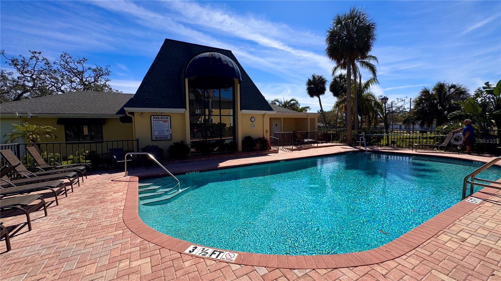 3001 58TH AVE S #301, ST PETERSBURG, FL, 33712