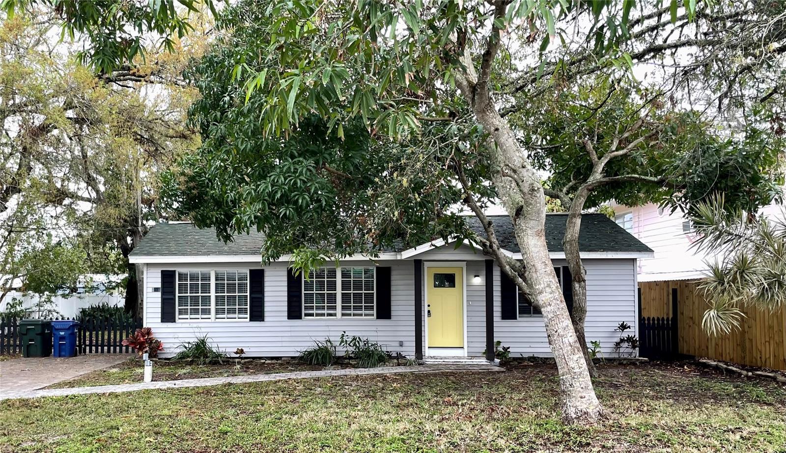 3008 HILLVIEW ST, SARASOTA, FL, 34239