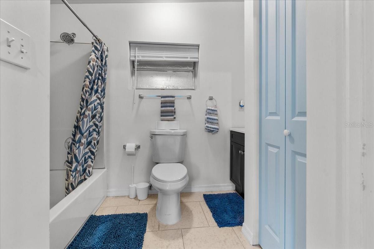 1627 TRIANGLE AVE, ORLANDO, FL, 32806