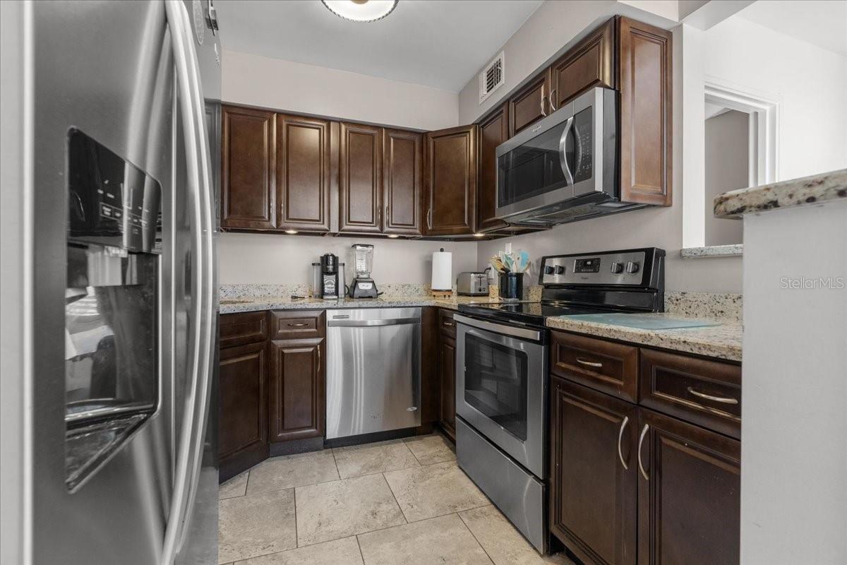 1627 TRIANGLE AVE, ORLANDO, FL, 32806
