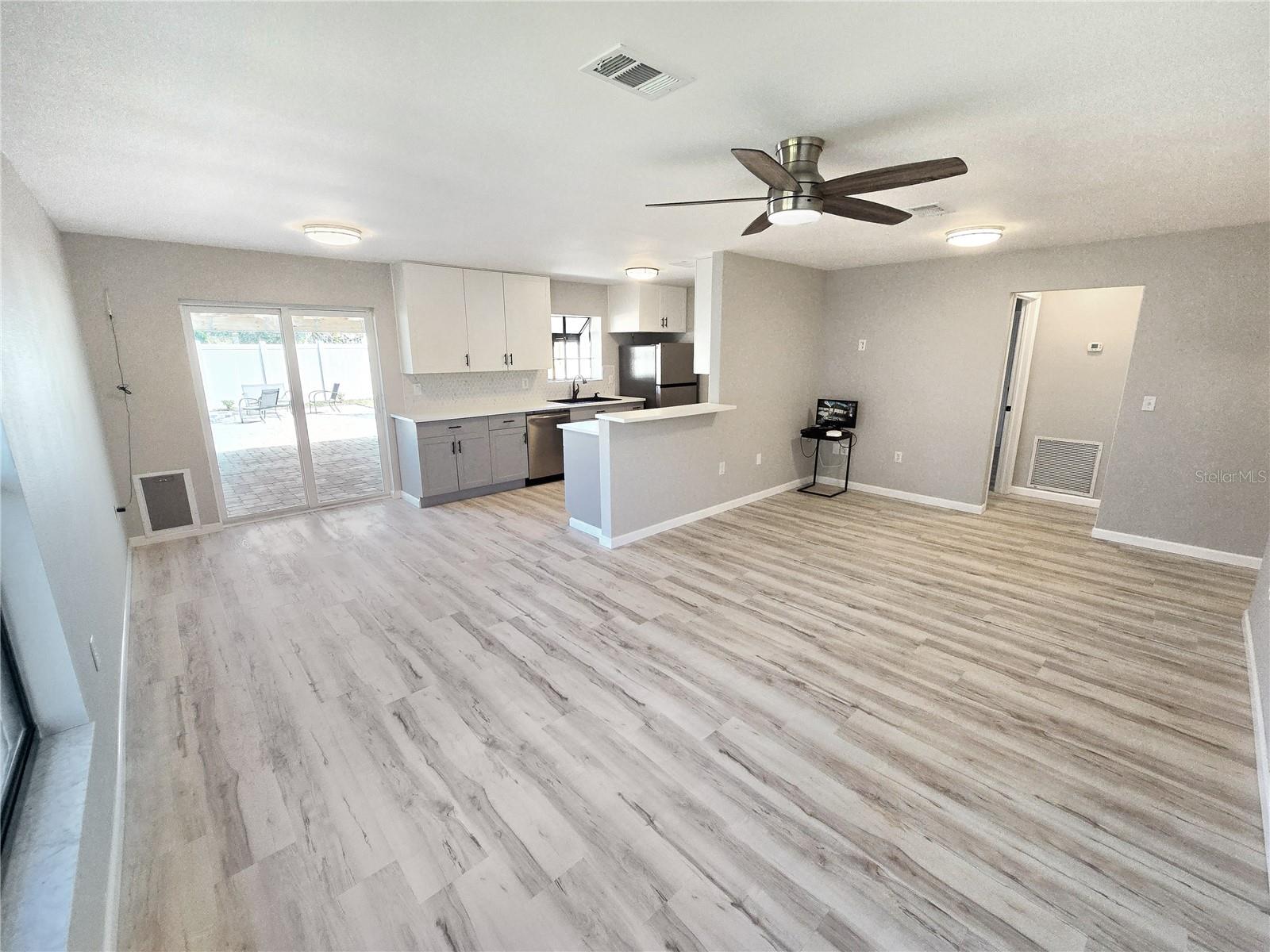 3507 65TH AVENUE CIR E, SARASOTA, FL, 34243