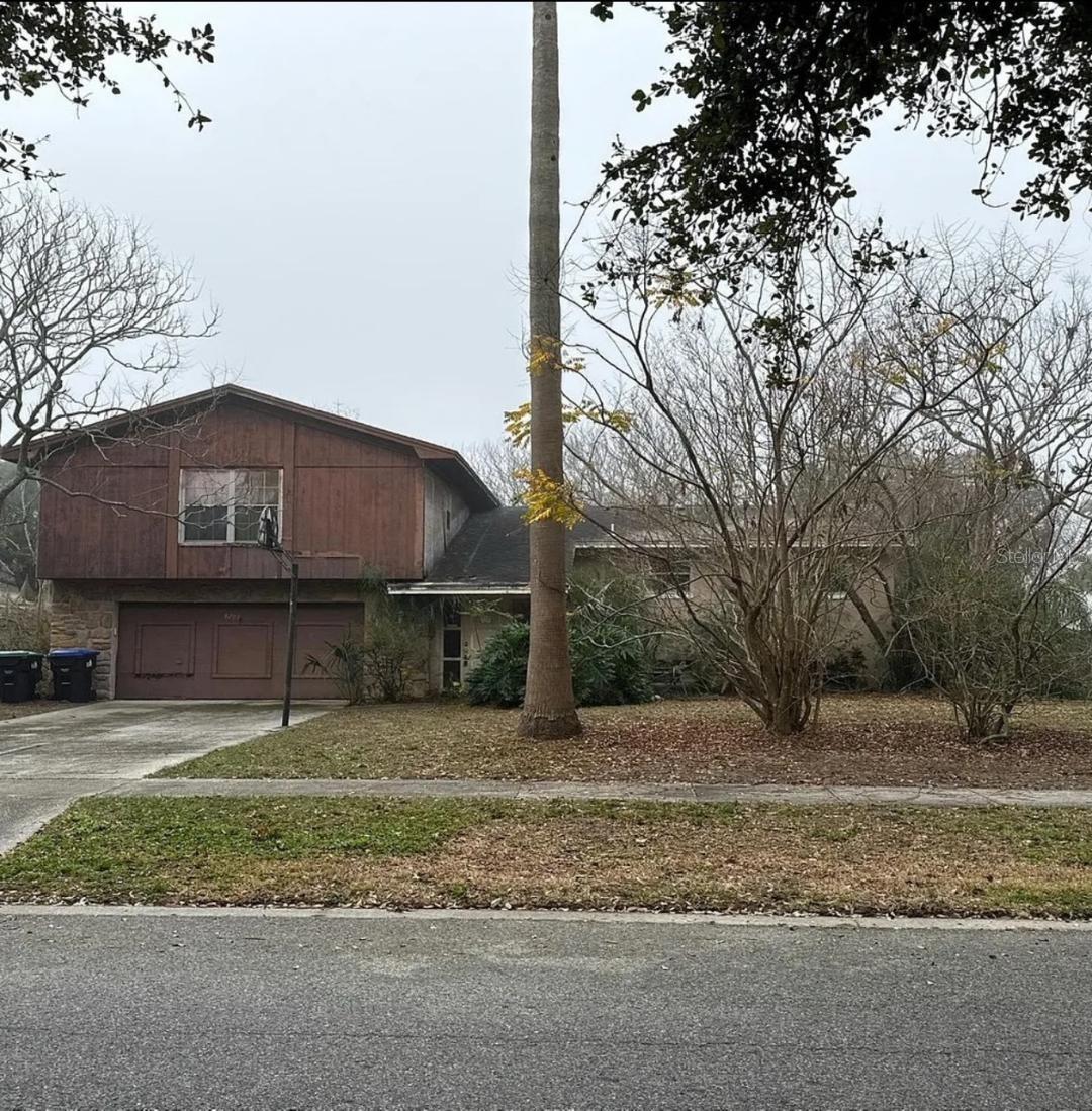 8203 BLUESTAR CIR, ORLANDO, FL, 32819