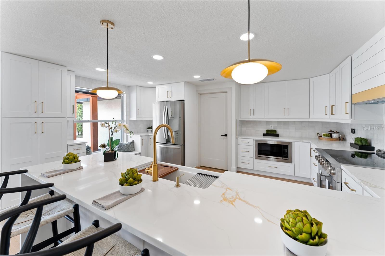 2409 TULIP ST, SARASOTA, FL, 34239