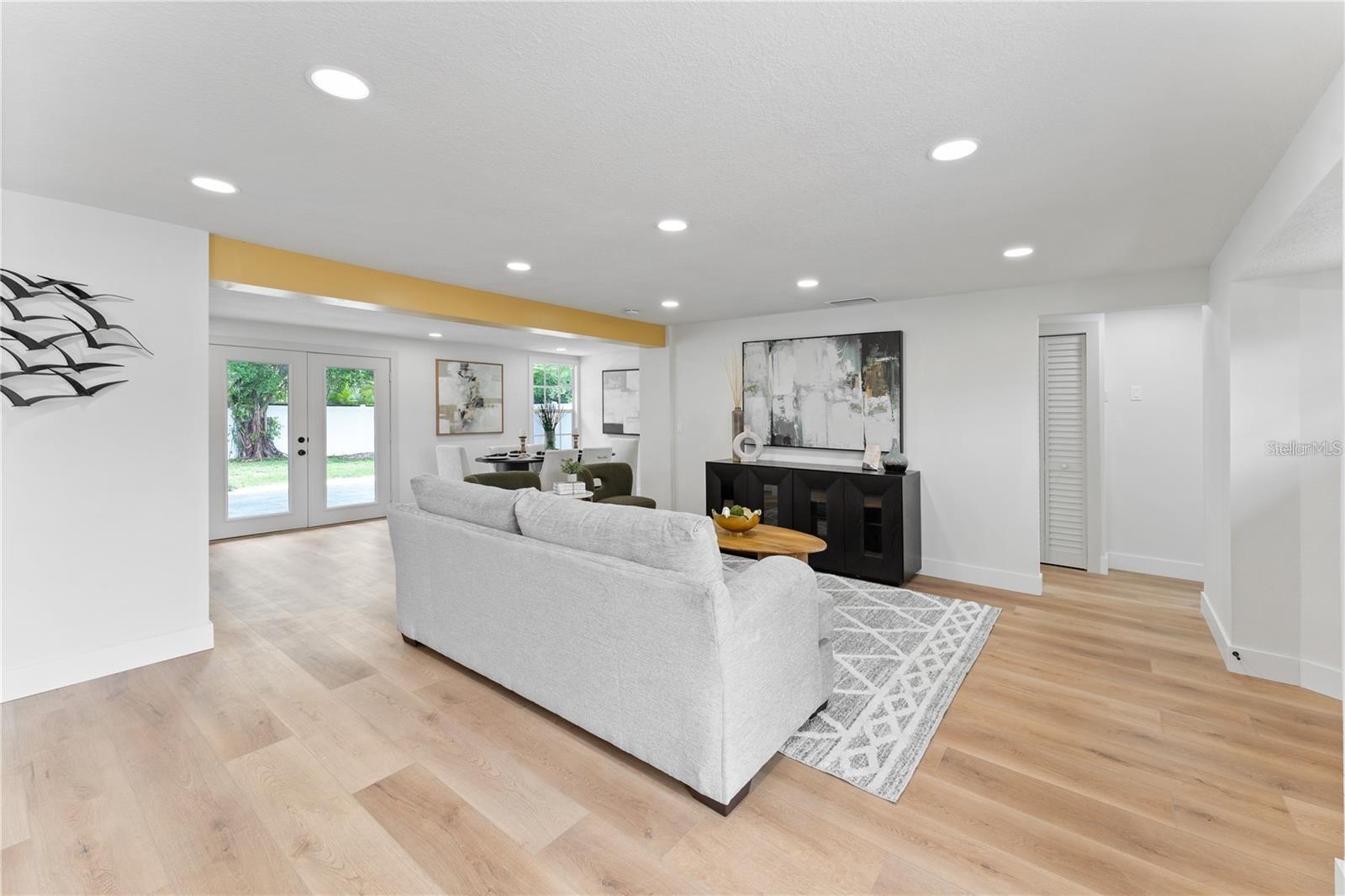 2409 TULIP ST, SARASOTA, FL, 34239