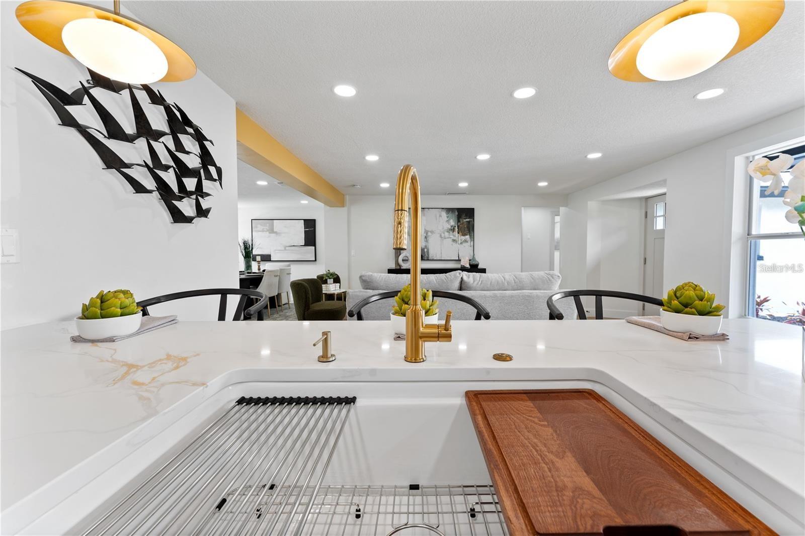2409 TULIP ST, SARASOTA, FL, 34239