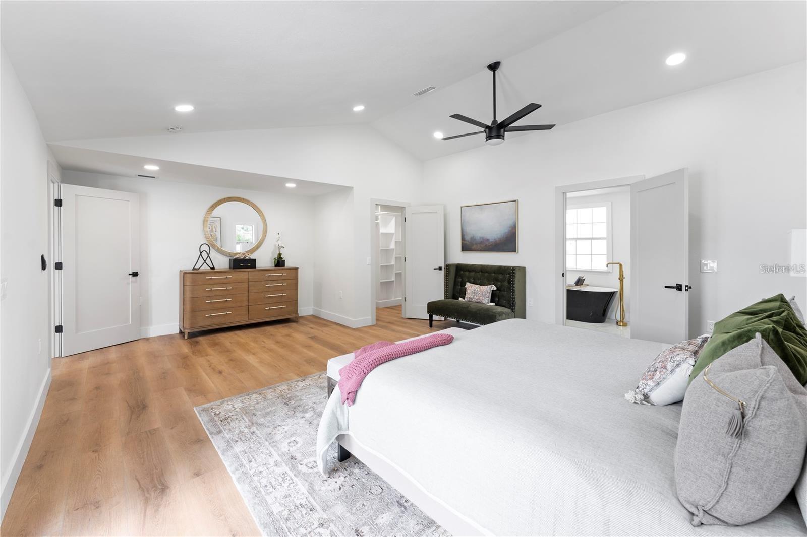 2409 TULIP ST, SARASOTA, FL, 34239