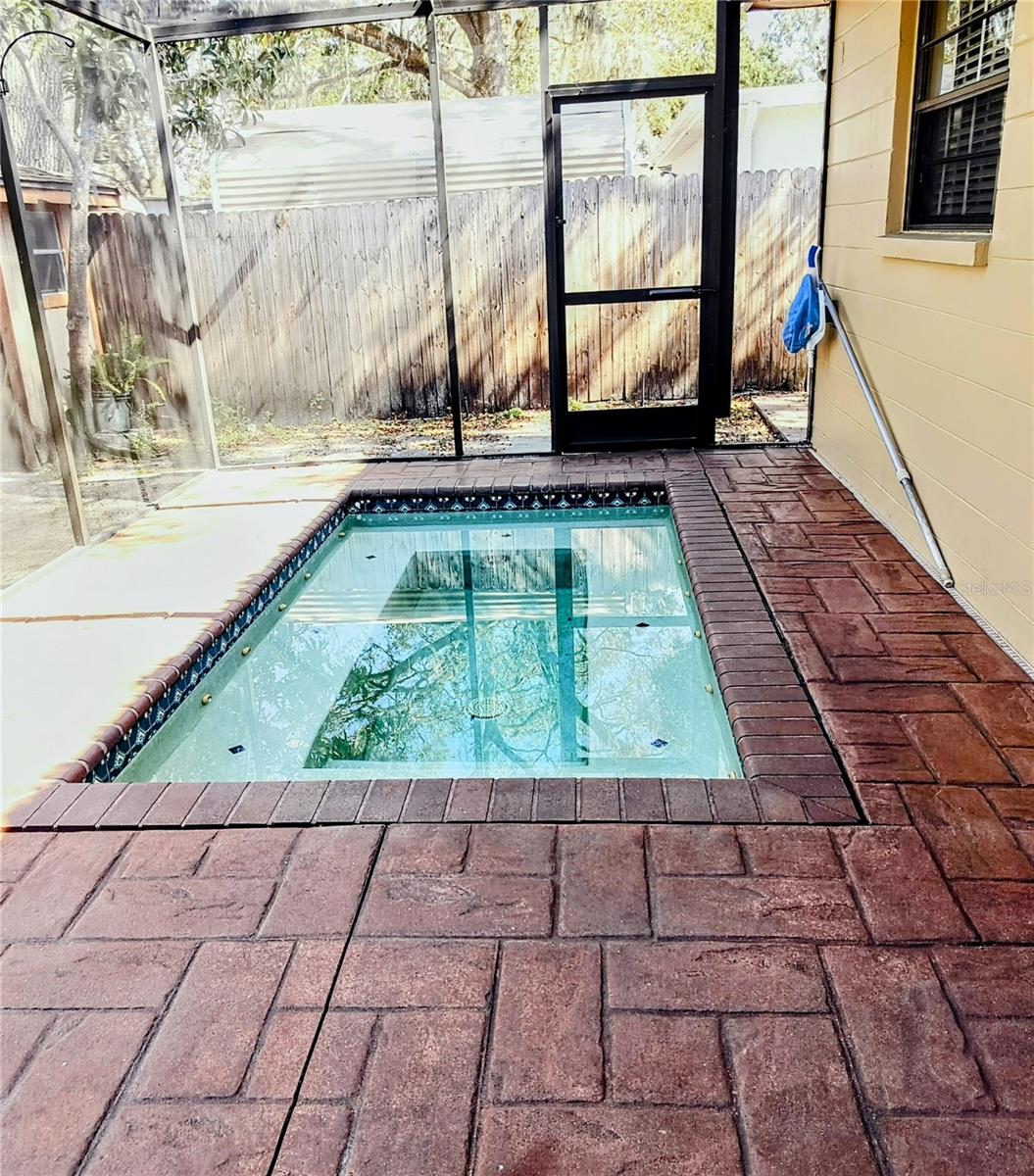 5124 HOLLAND AVE, TAMPA, FL, 33617