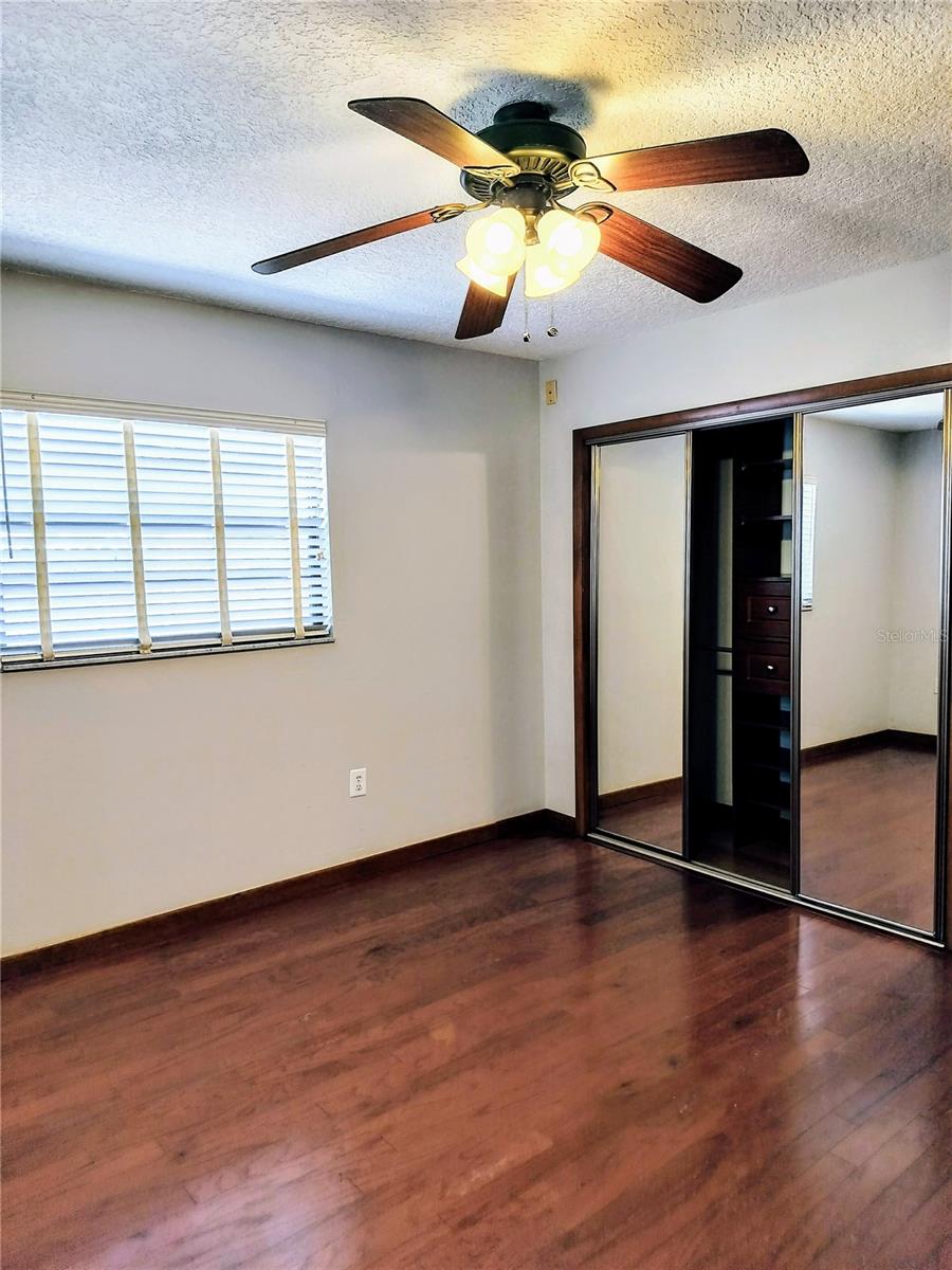 5124 HOLLAND AVE, TAMPA, FL, 33617