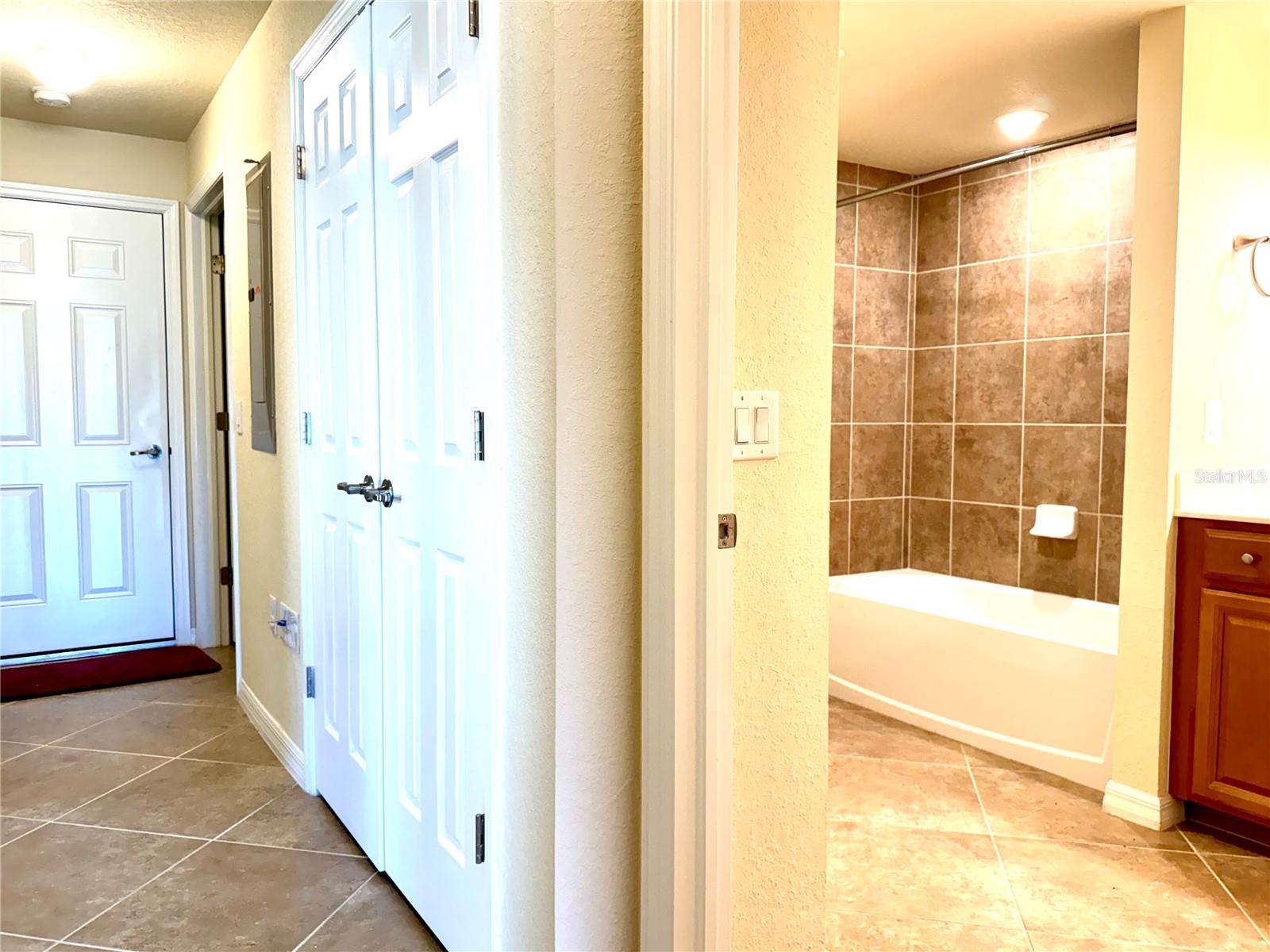 20080 RAGAZZA CIR #102, VENICE, FL, 34293