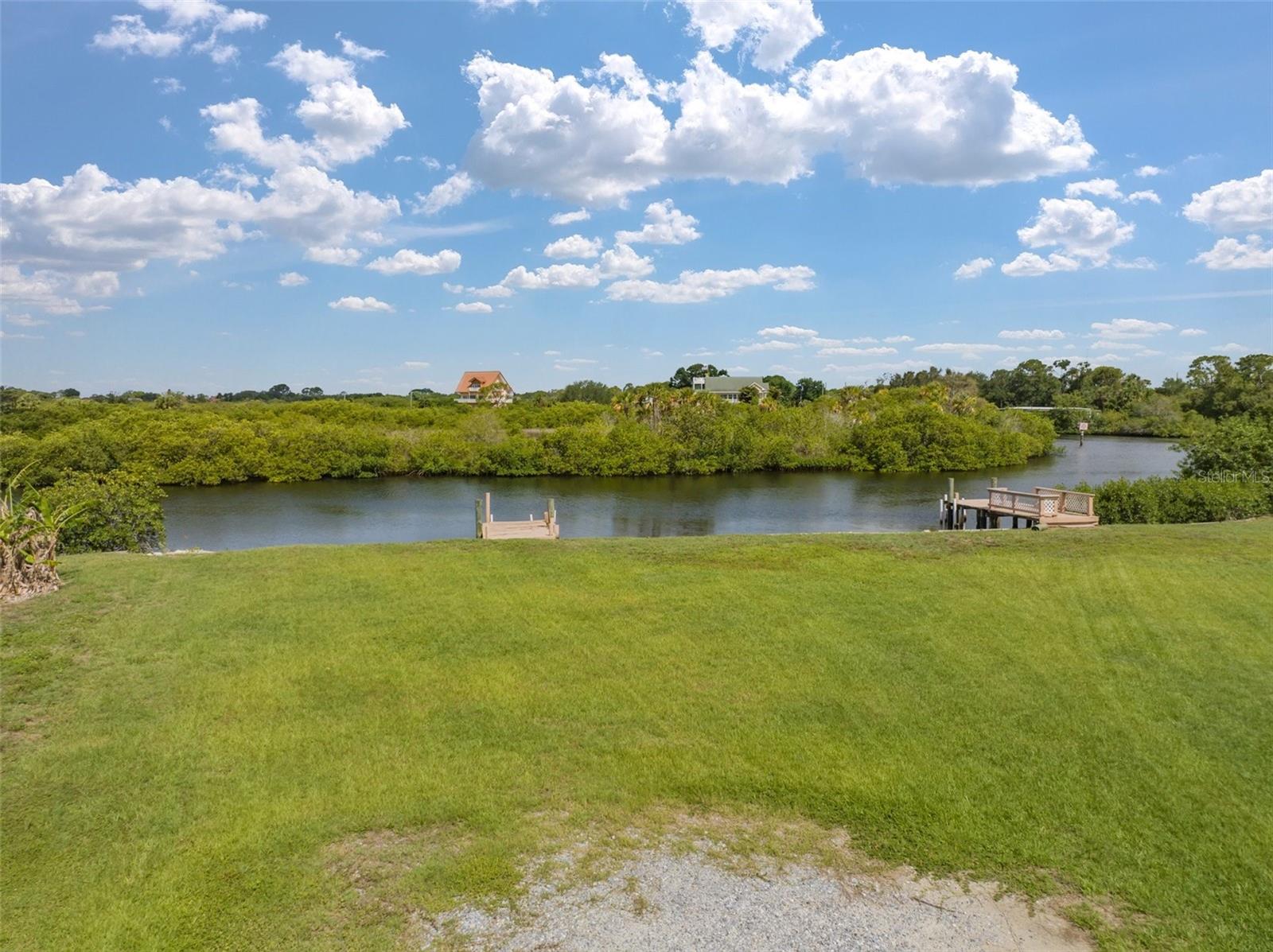 8943 & 8945 ROCKY CREEK DR, TAMPA, FL, 33615