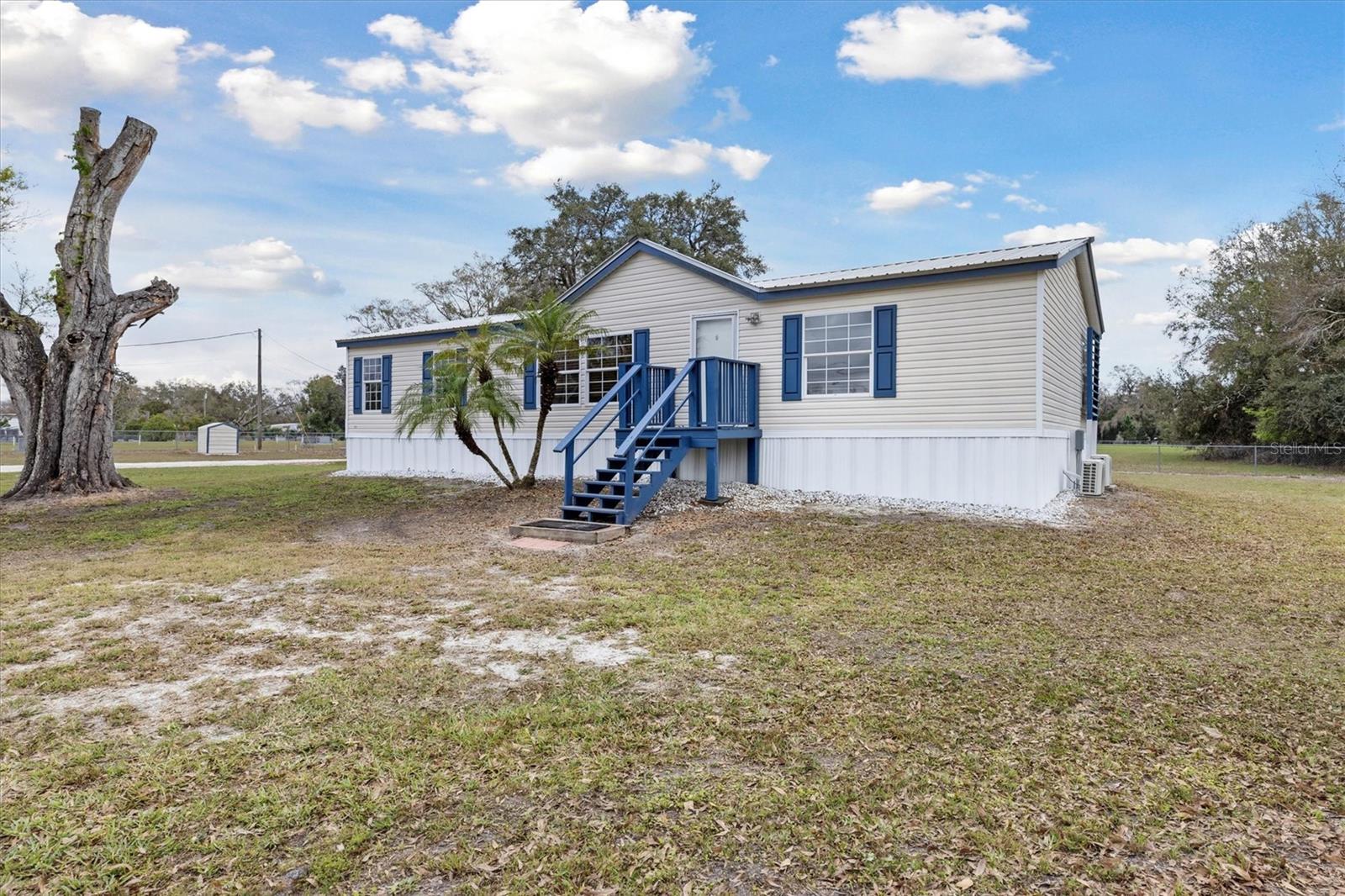 23552 CHRISTMAS CEMETERY RD, CHRISTMAS, FL, 32709