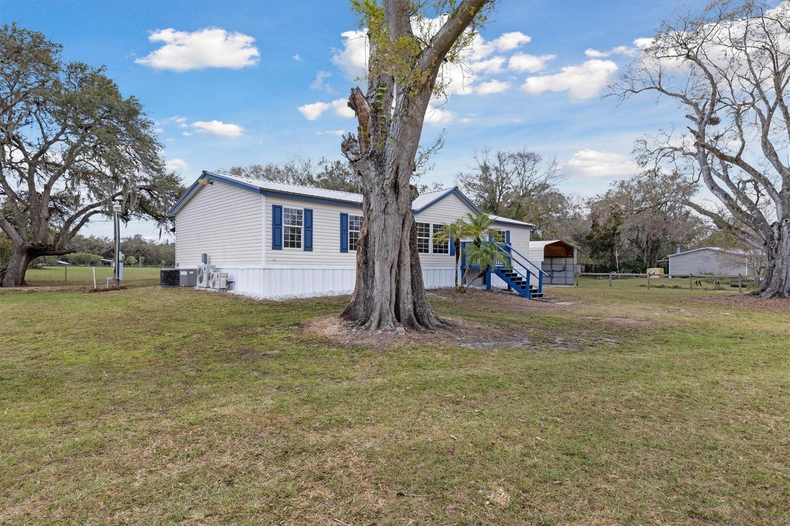 23552 CHRISTMAS CEMETERY RD, CHRISTMAS, FL, 32709