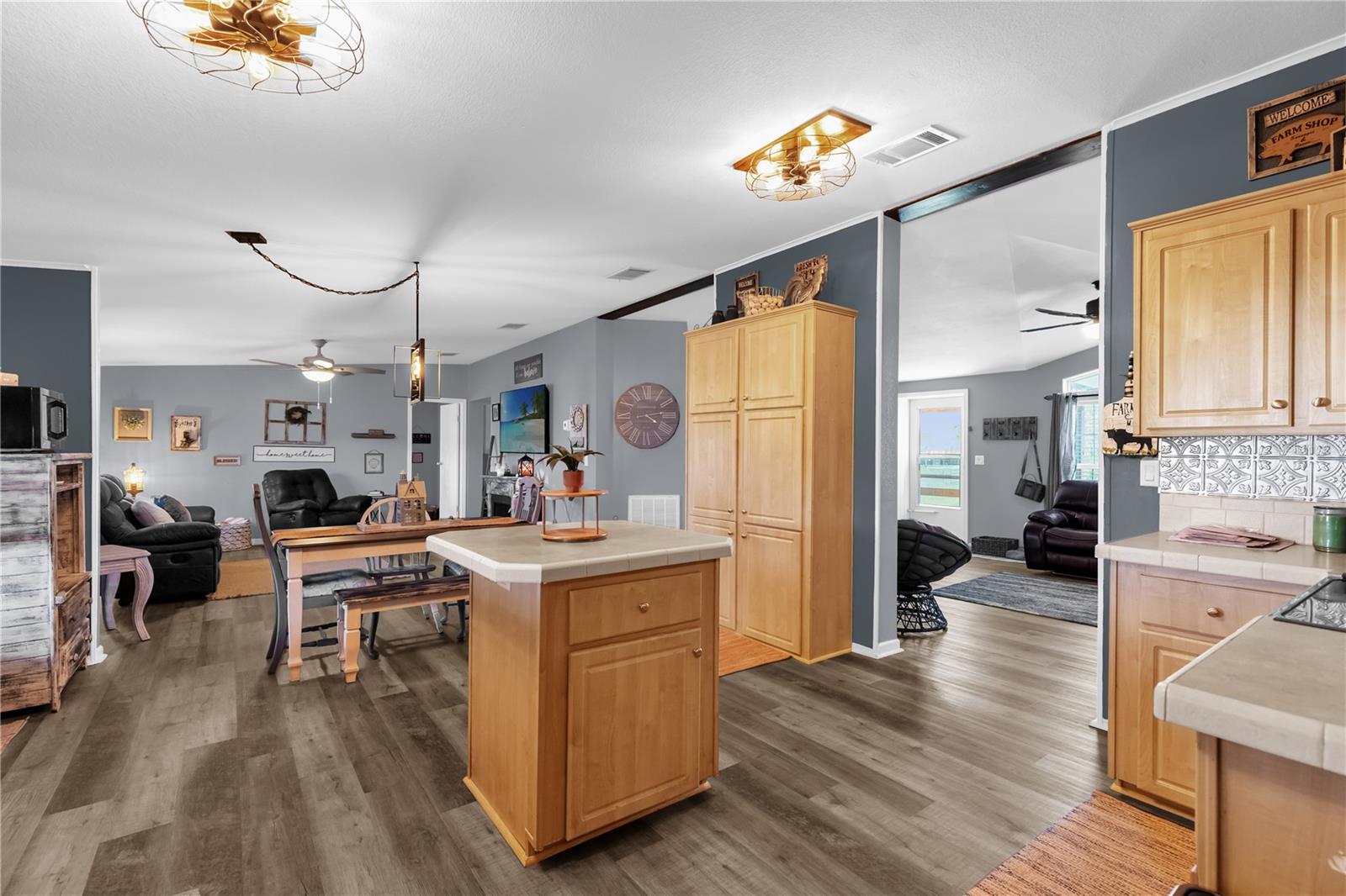 7684 DOVE MEADOW TRL, LAKELAND, FL, 33810