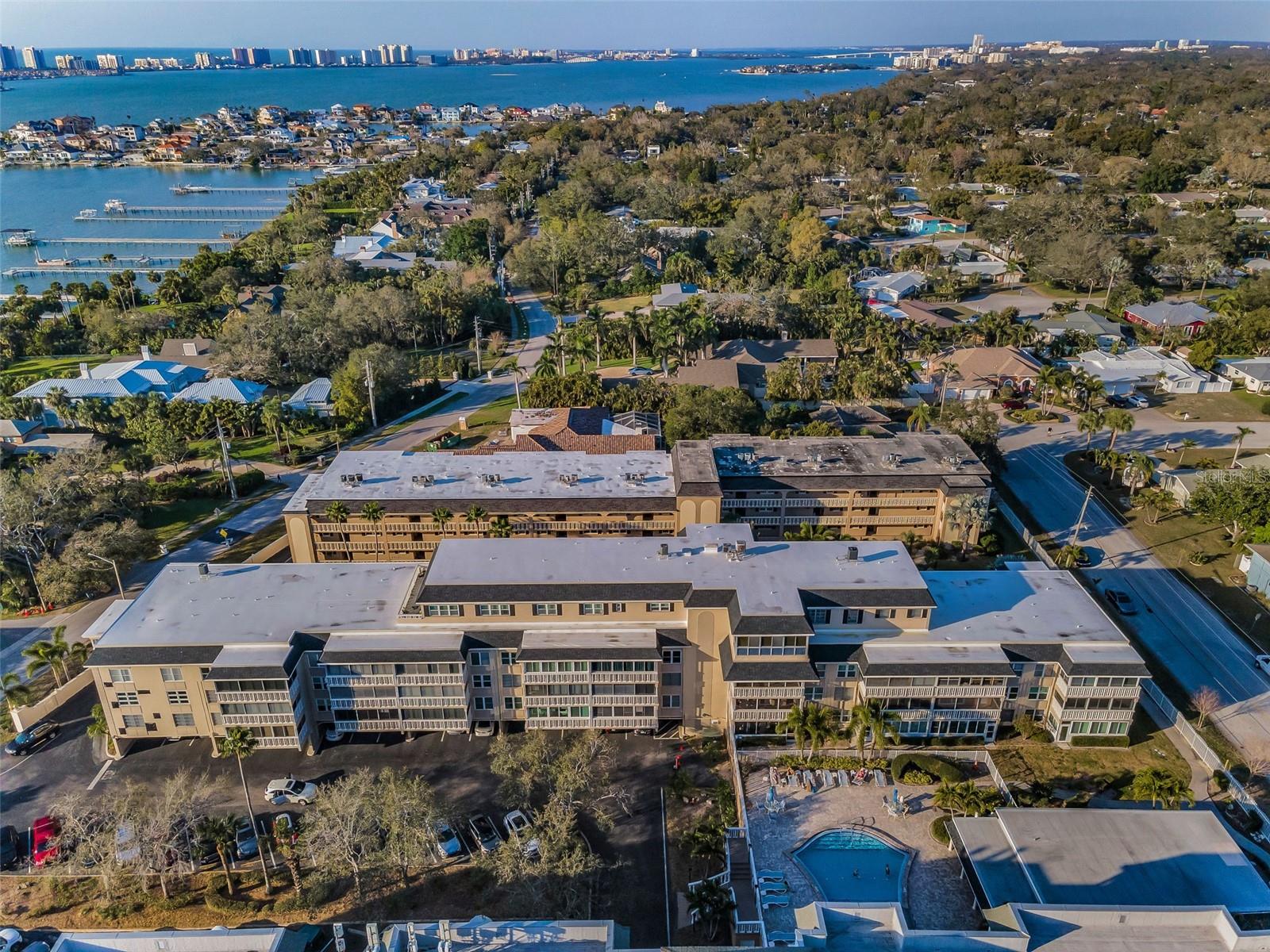 147 BLUFF VIEW DR #304, BELLEAIR BLUFFS, FL, 33770