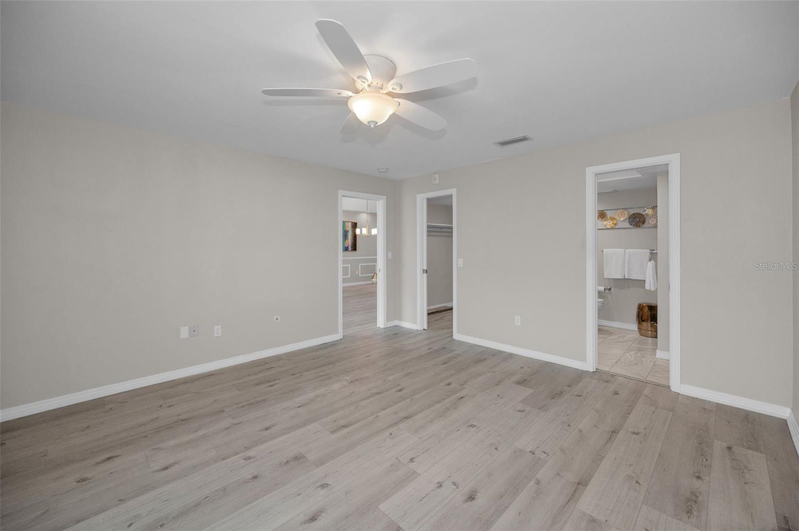 147 BLUFF VIEW DR #304, BELLEAIR BLUFFS, FL, 33770