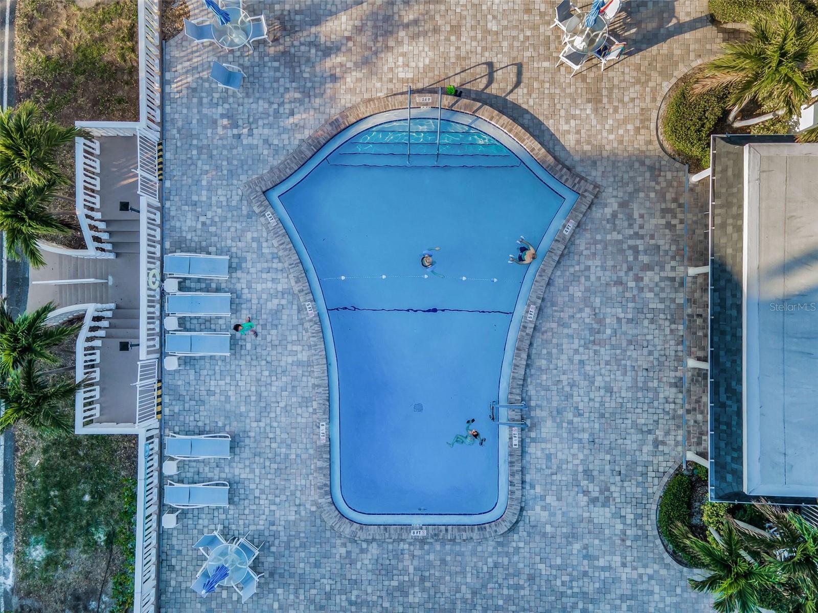 147 BLUFF VIEW DR #304, BELLEAIR BLUFFS, FL, 33770