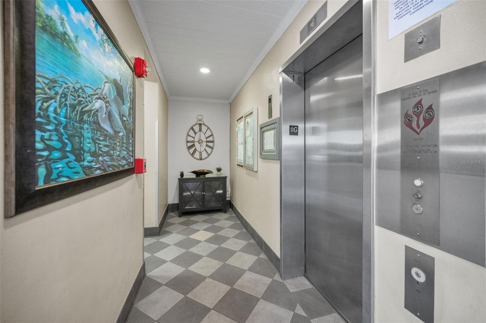 147 BLUFF VIEW DR #304, BELLEAIR BLUFFS, FL, 33770