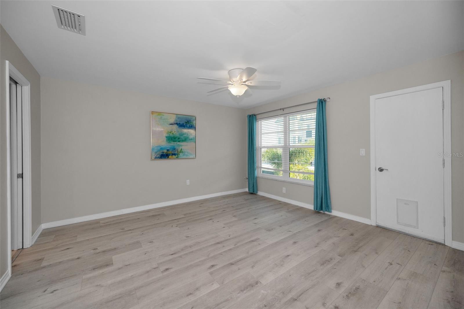 147 BLUFF VIEW DR #304, BELLEAIR BLUFFS, FL, 33770