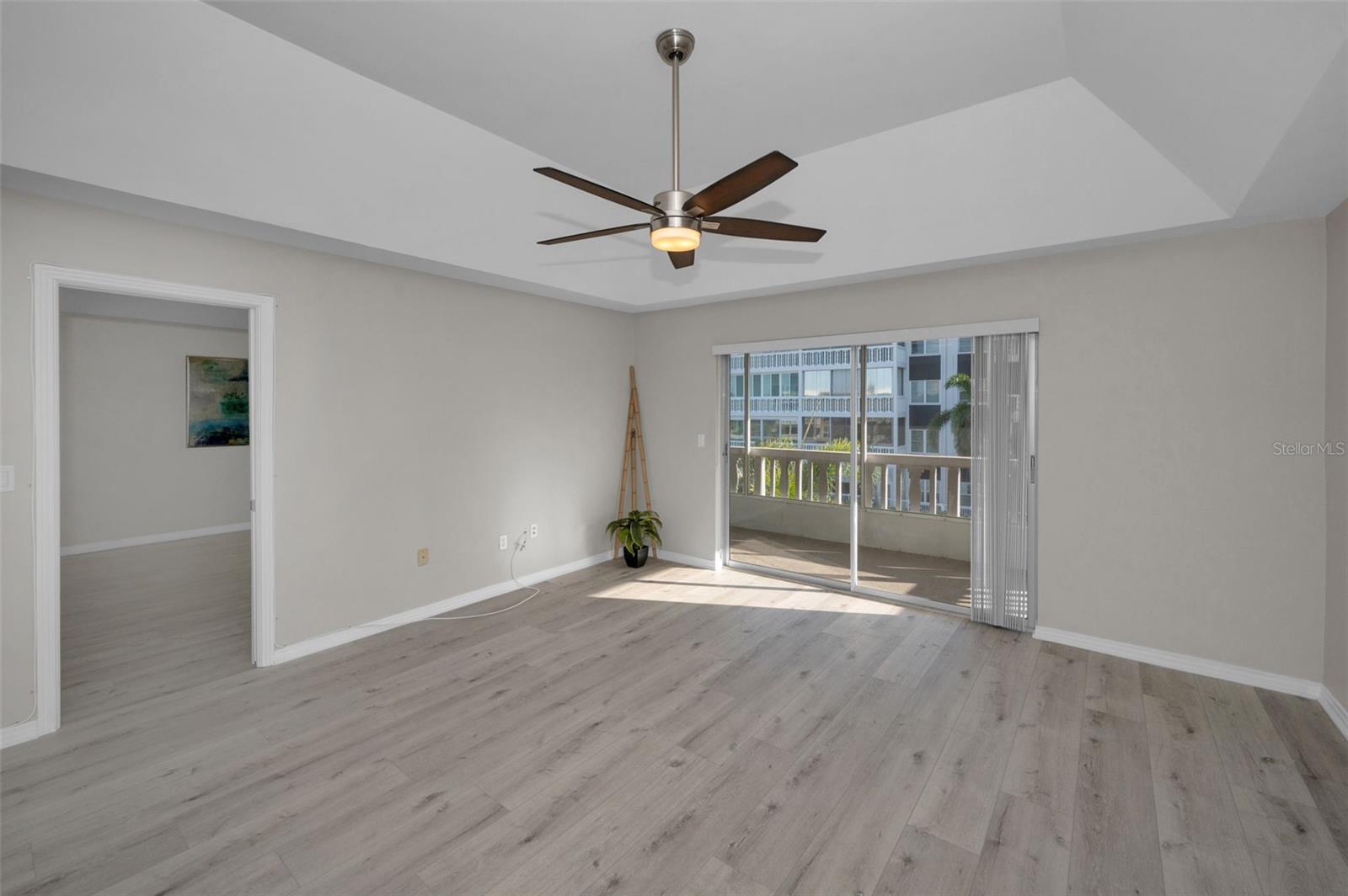 147 BLUFF VIEW DR #304, BELLEAIR BLUFFS, FL, 33770