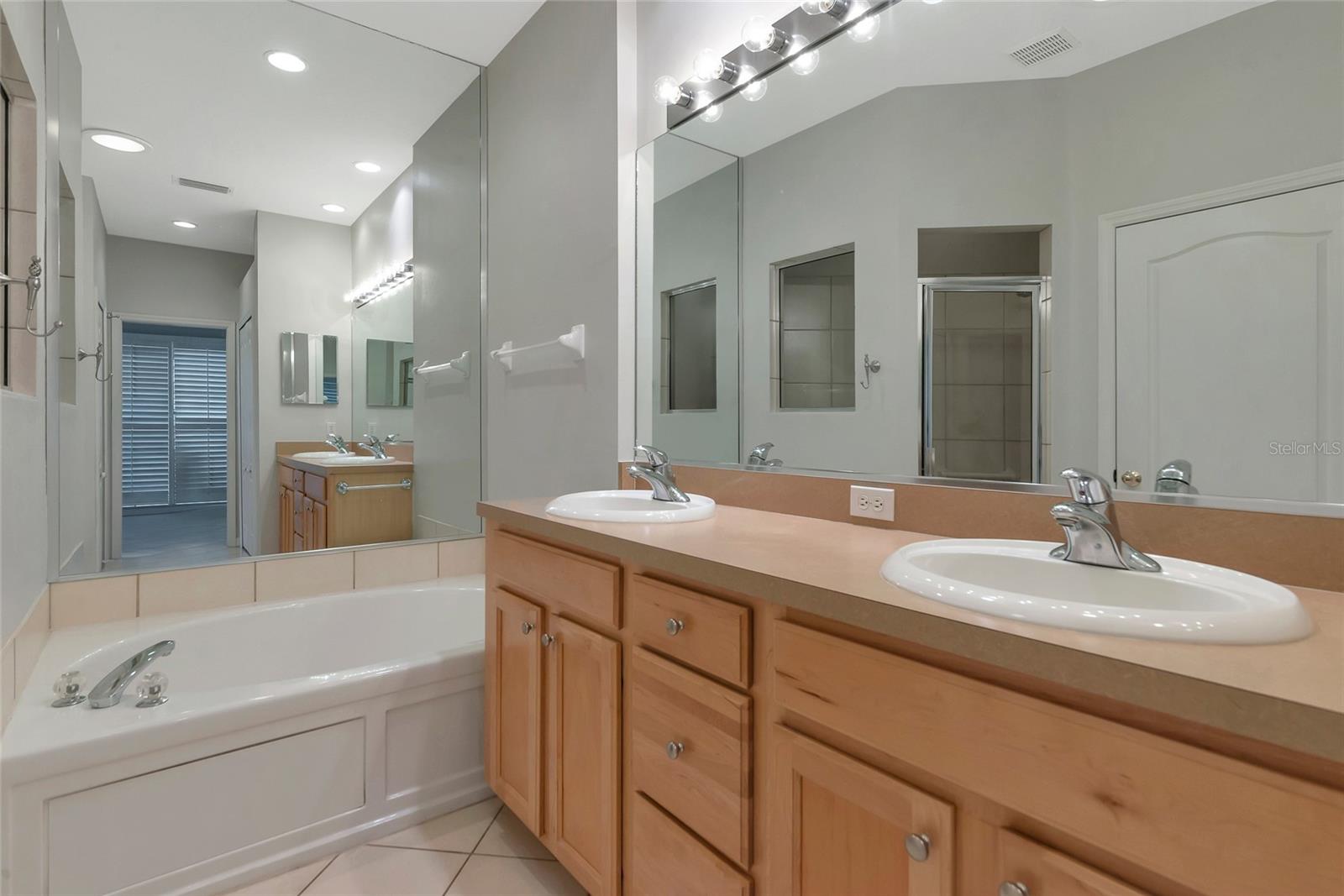 8310 TARTAN FIELDS CIR, LAKEWOOD RANCH, FL, 34202