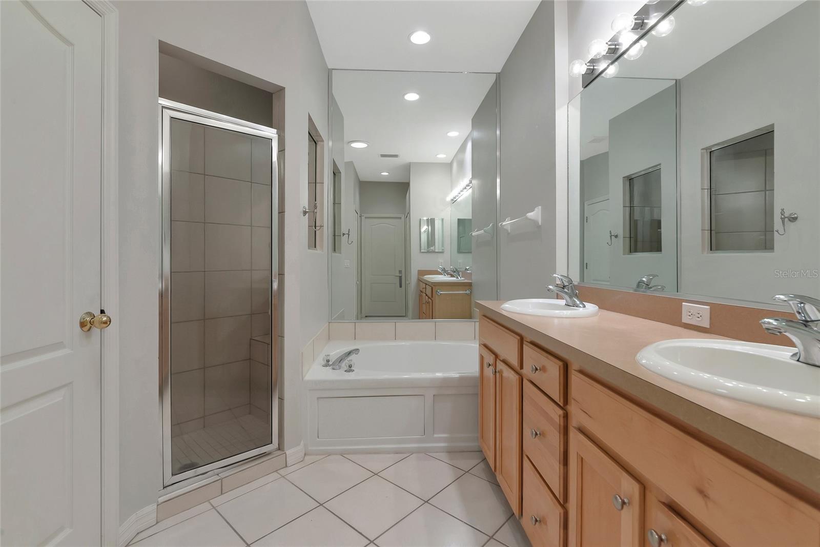 8310 TARTAN FIELDS CIR, LAKEWOOD RANCH, FL, 34202