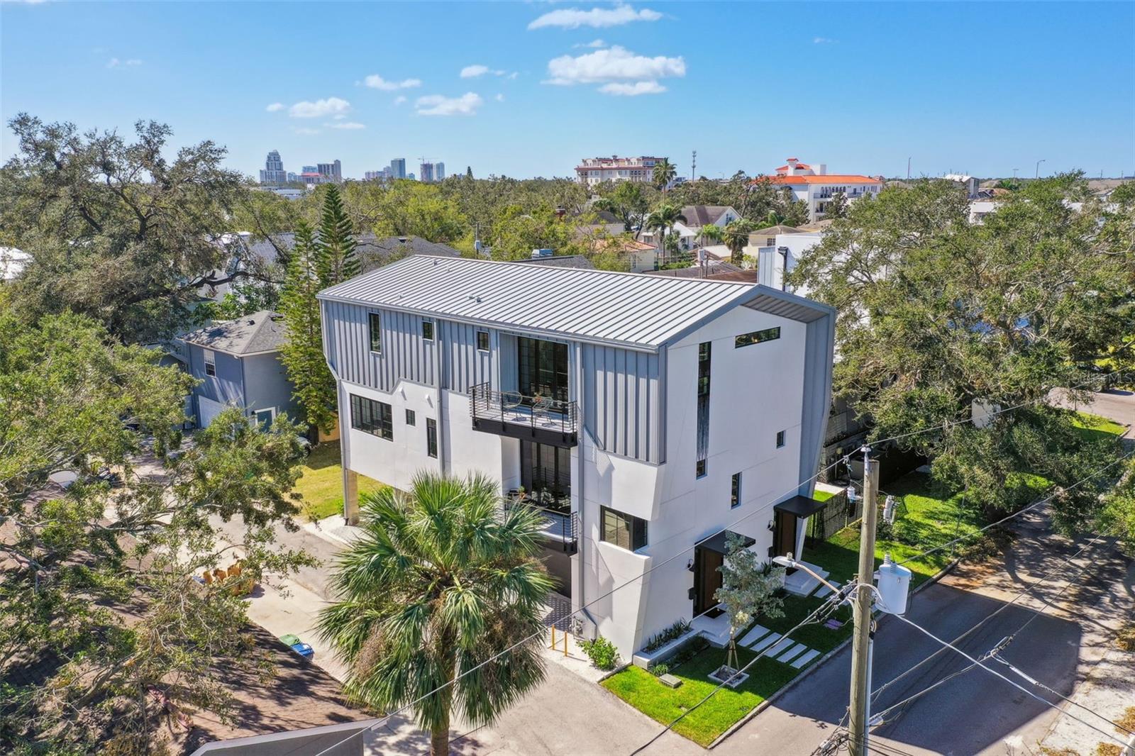 1312 W AZEELE ST #2, TAMPA, FL, 33606