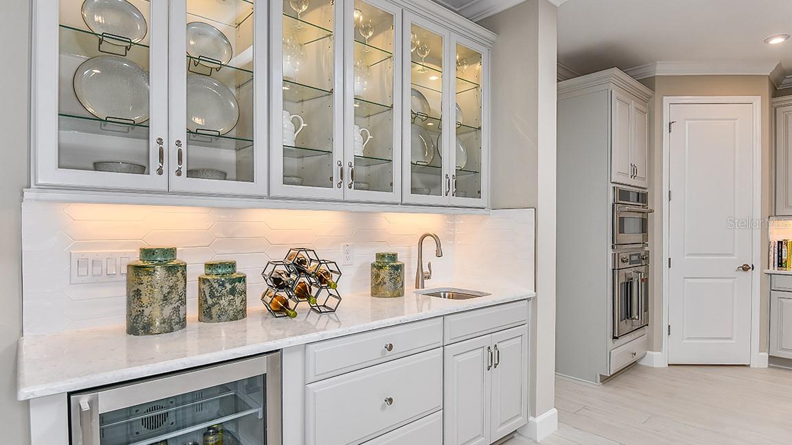 33960 ANCHOR LIGHT LN, WESLEY CHAPEL, FL, 33543