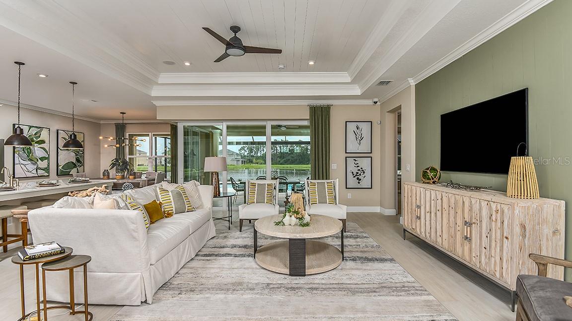 33960 ANCHOR LIGHT LN, WESLEY CHAPEL, FL, 33543