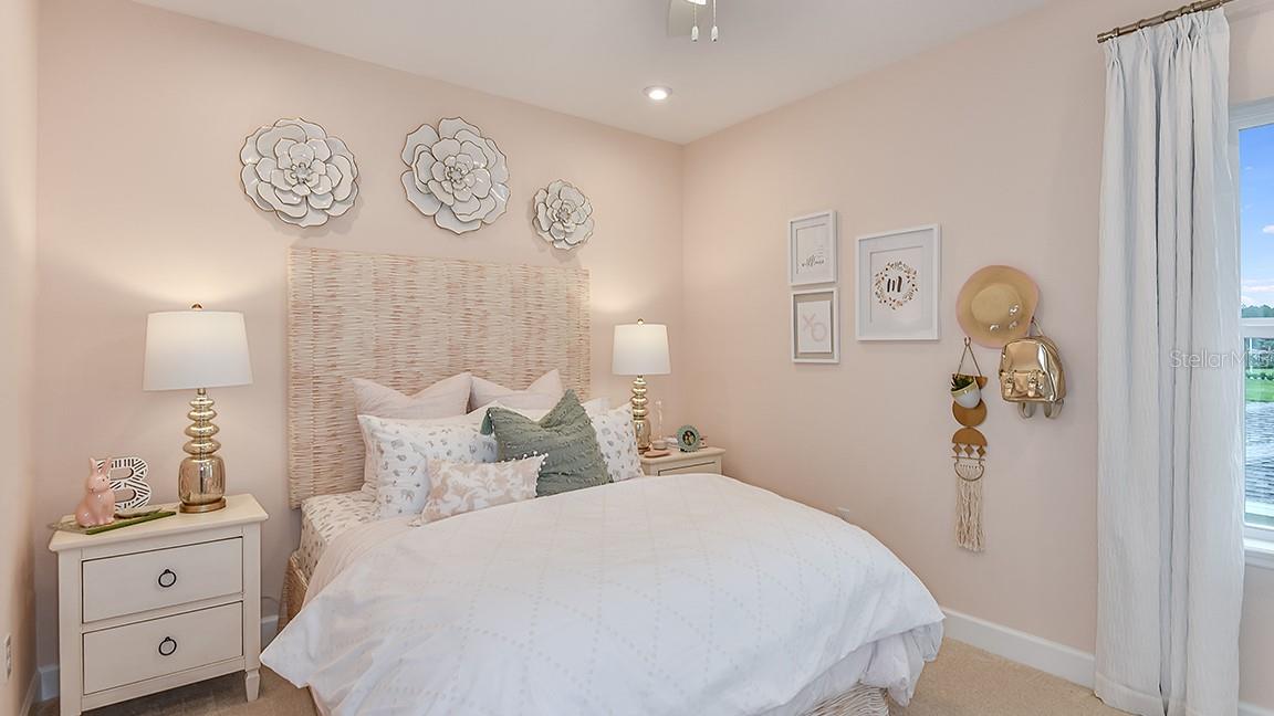 33960 ANCHOR LIGHT LN, WESLEY CHAPEL, FL, 33543