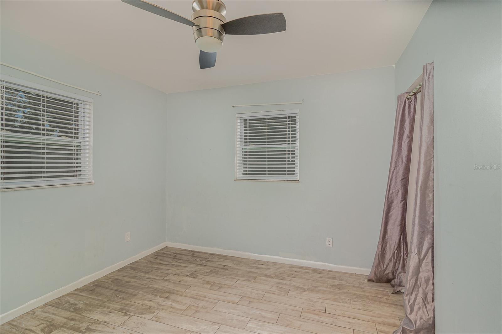 200 AVENUE C, CHULUOTA, FL, 32766
