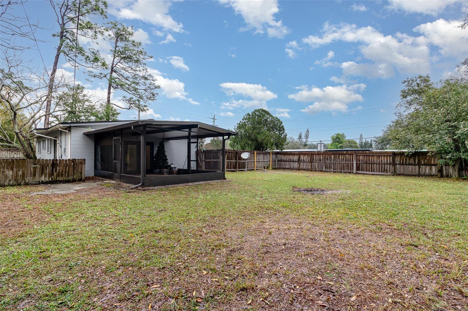 200 AVENUE C, CHULUOTA, FL, 32766