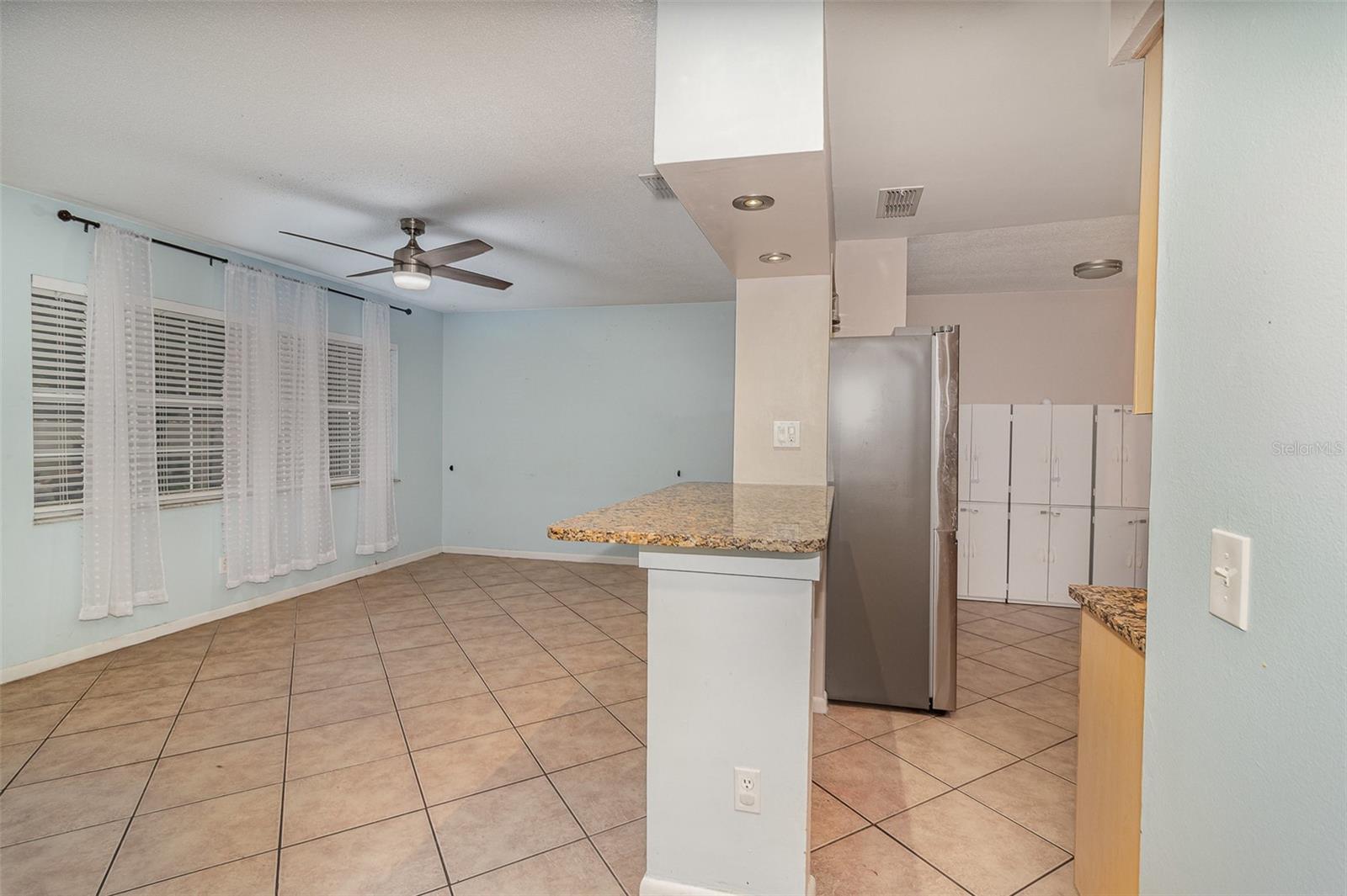 200 AVENUE C, CHULUOTA, FL, 32766