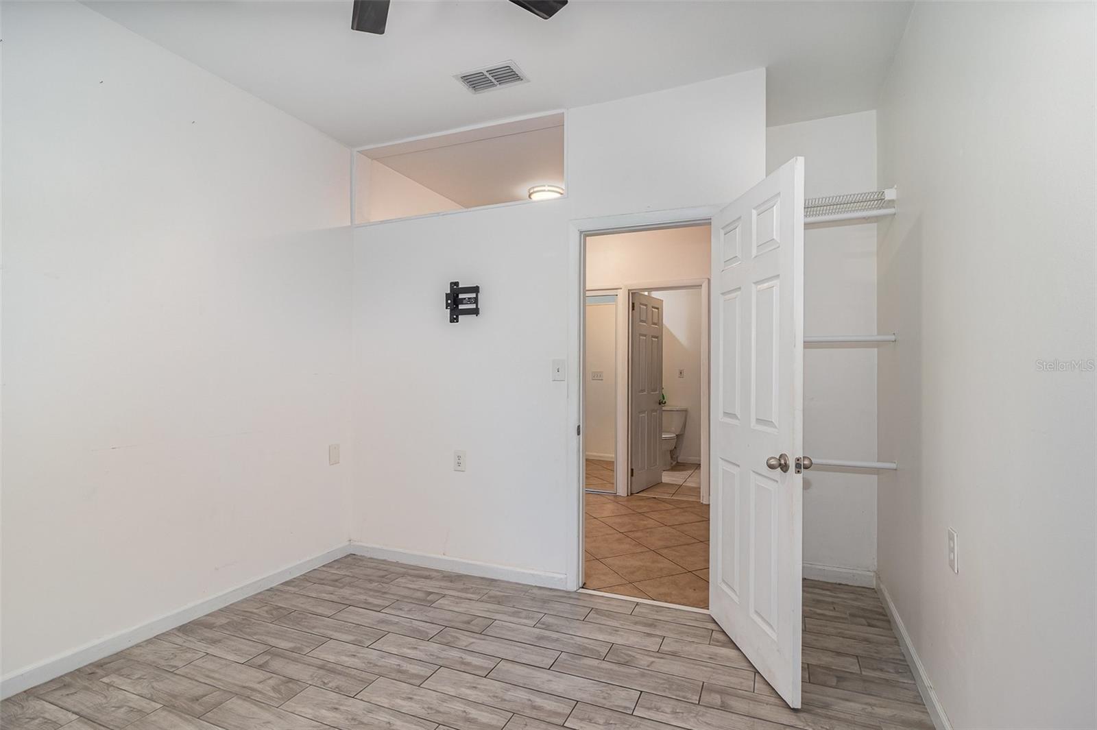 200 AVENUE C, CHULUOTA, FL, 32766
