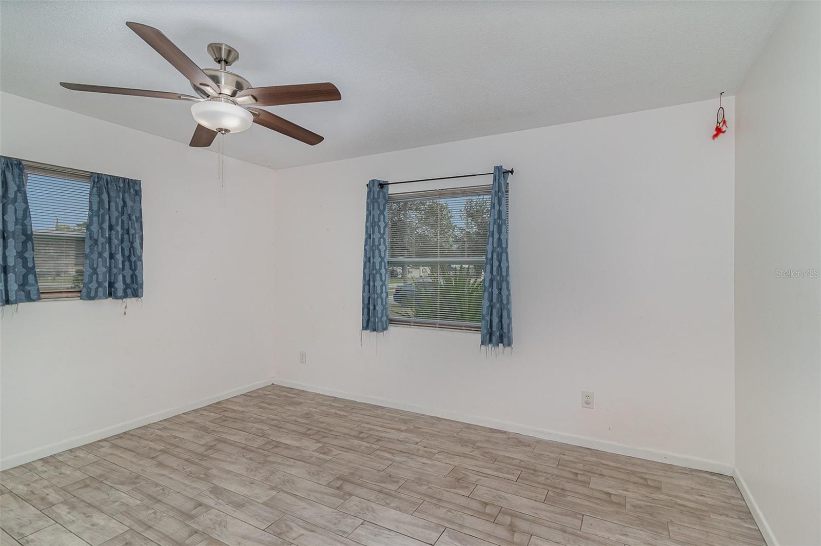 200 AVENUE C, CHULUOTA, FL, 32766
