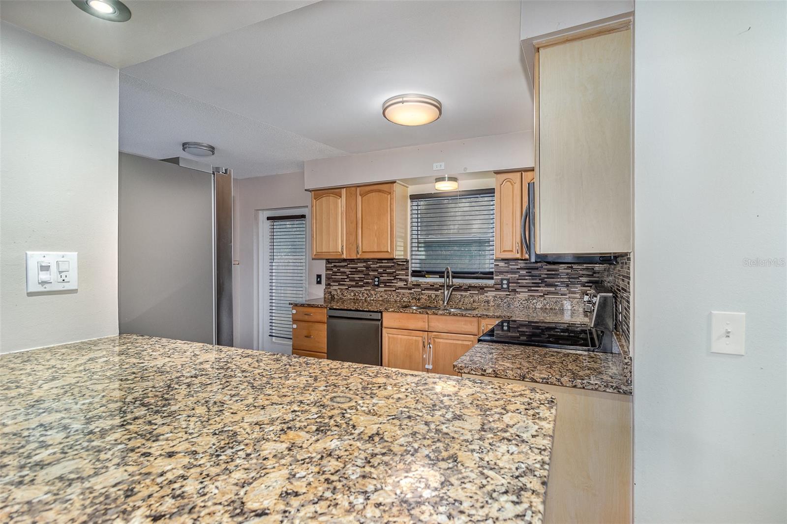 200 AVENUE C, CHULUOTA, FL, 32766