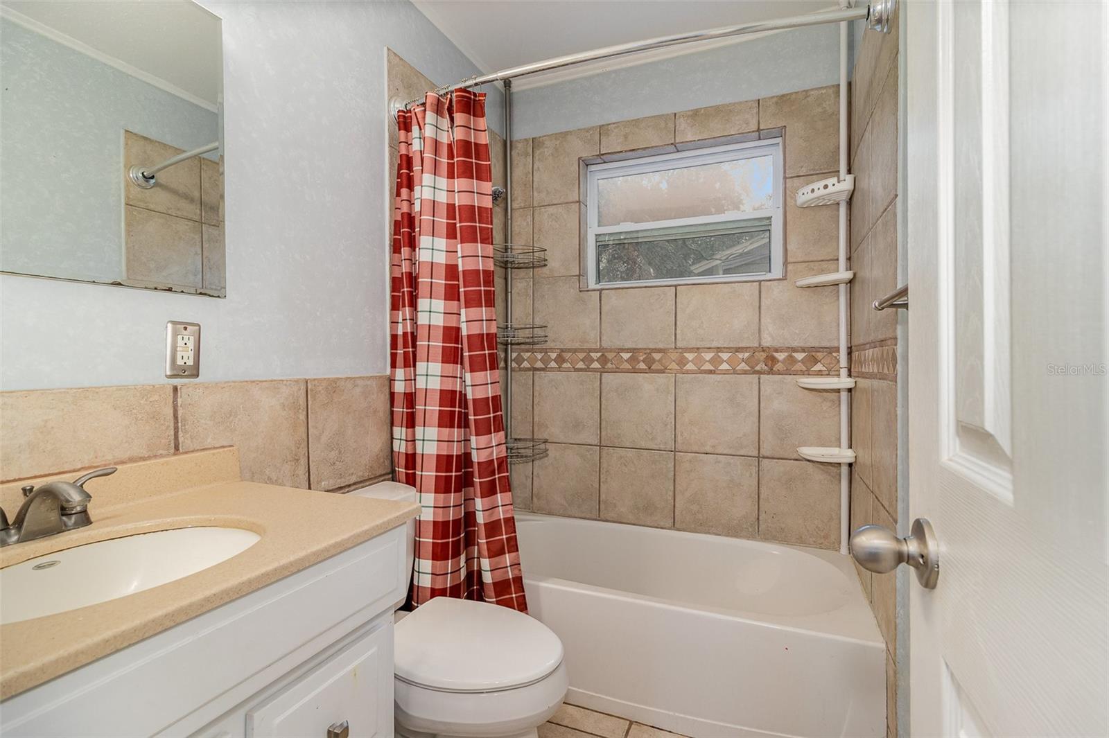 200 AVENUE C, CHULUOTA, FL, 32766
