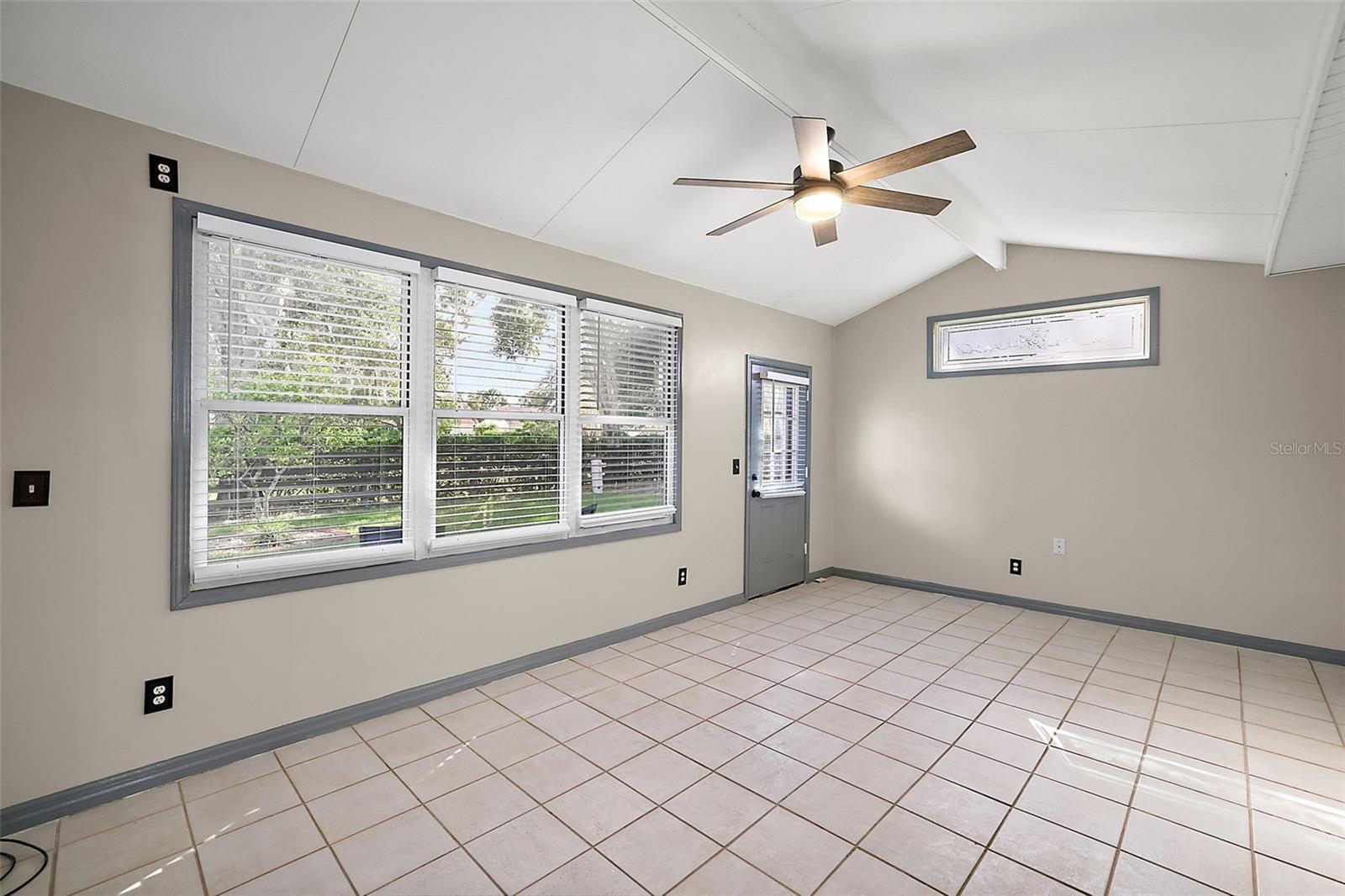 2541 PRIVADA DR, THE VILLAGES, FL, 32162