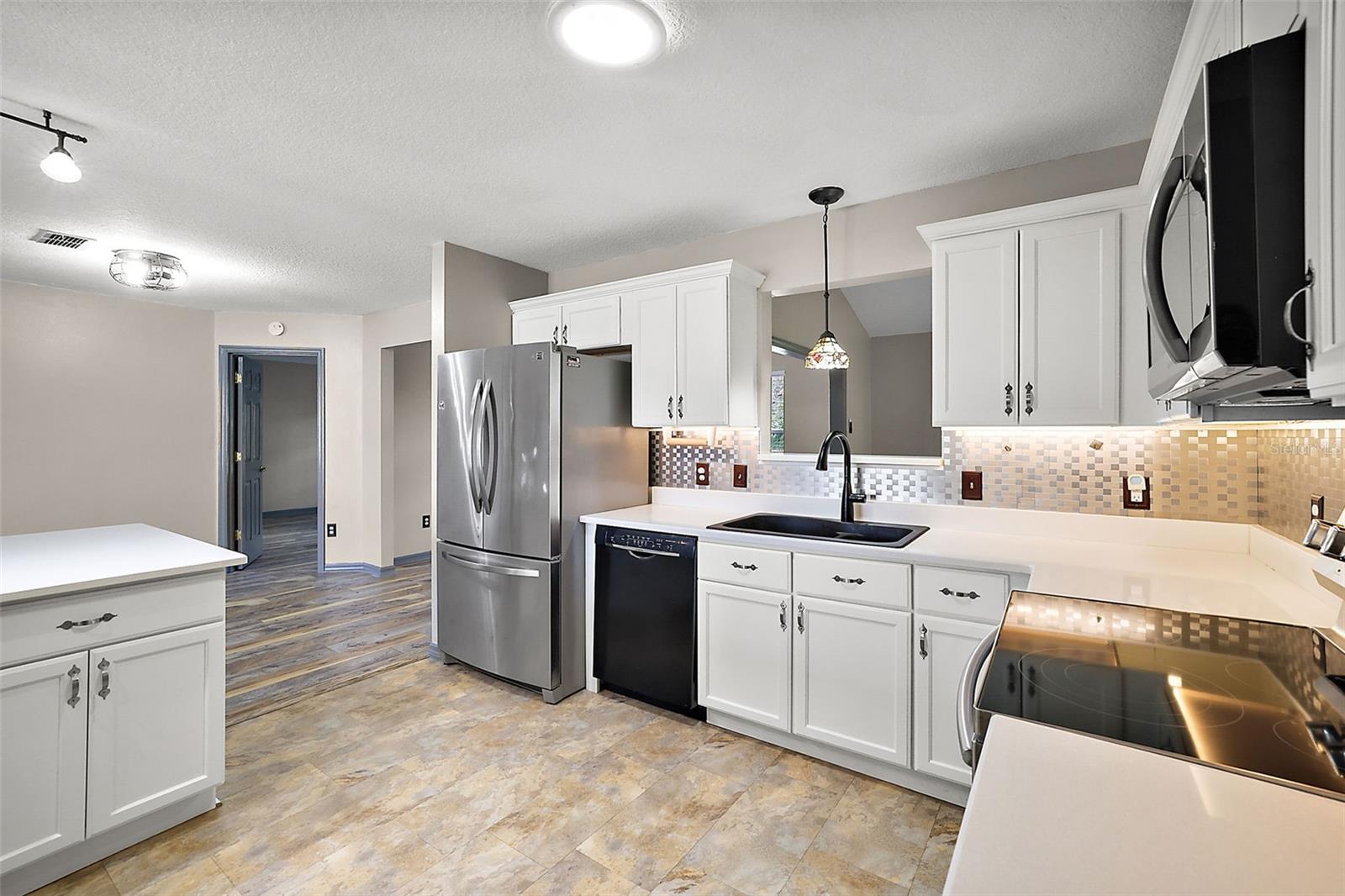 2541 PRIVADA DR, THE VILLAGES, FL, 32162