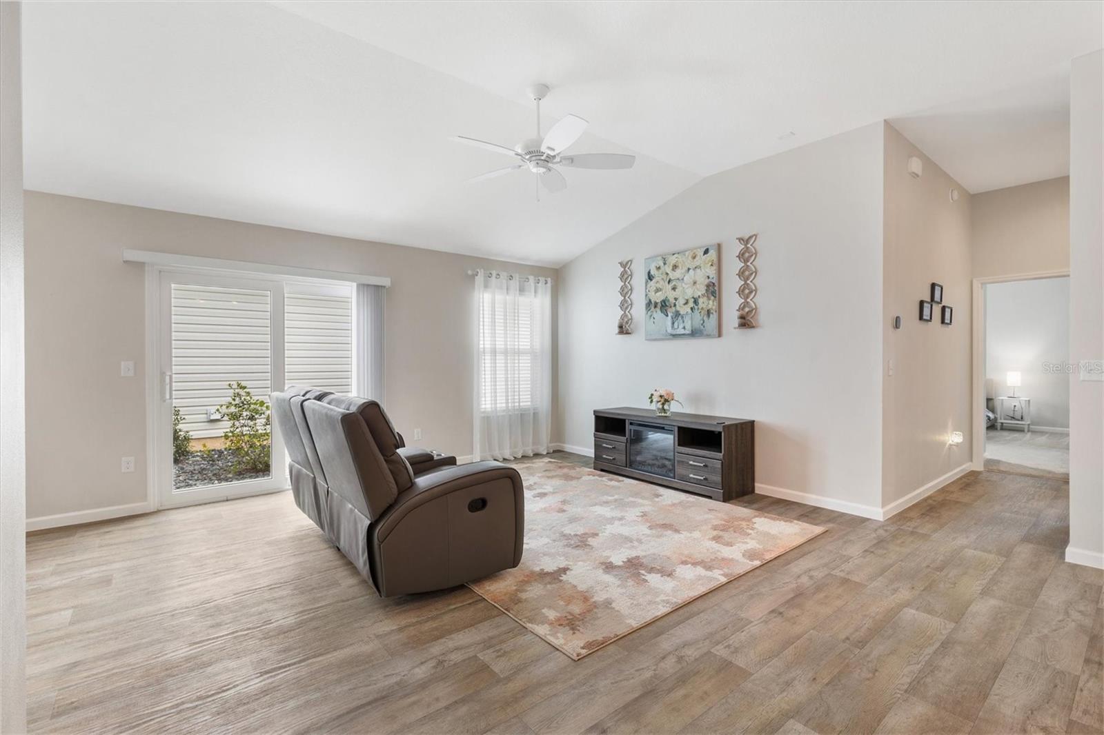 3320 DAVIS TER, THE VILLAGES, FL, 32163