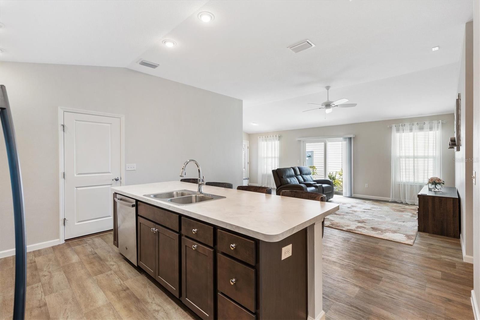 3320 DAVIS TER, THE VILLAGES, FL, 32163