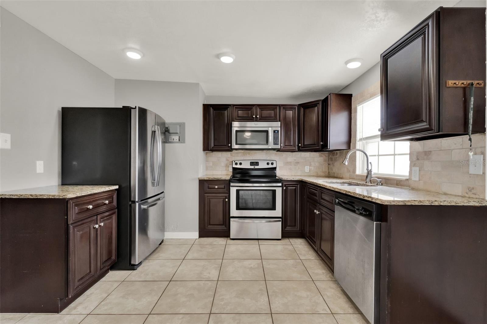 1622 DOLPHIN DR, ST CLOUD, FL, 34771