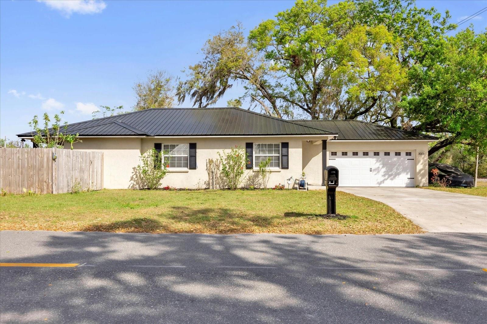 3001 PAUL BUCHMAN HWY, PLANT CITY, FL, 33563