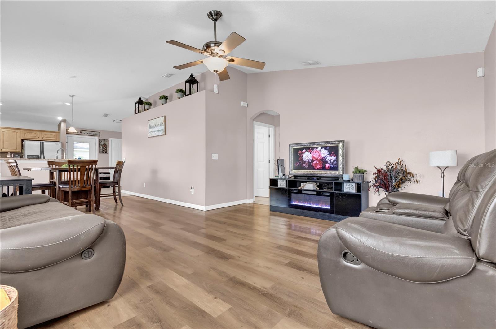 3001 PAUL BUCHMAN HWY, PLANT CITY, FL, 33563