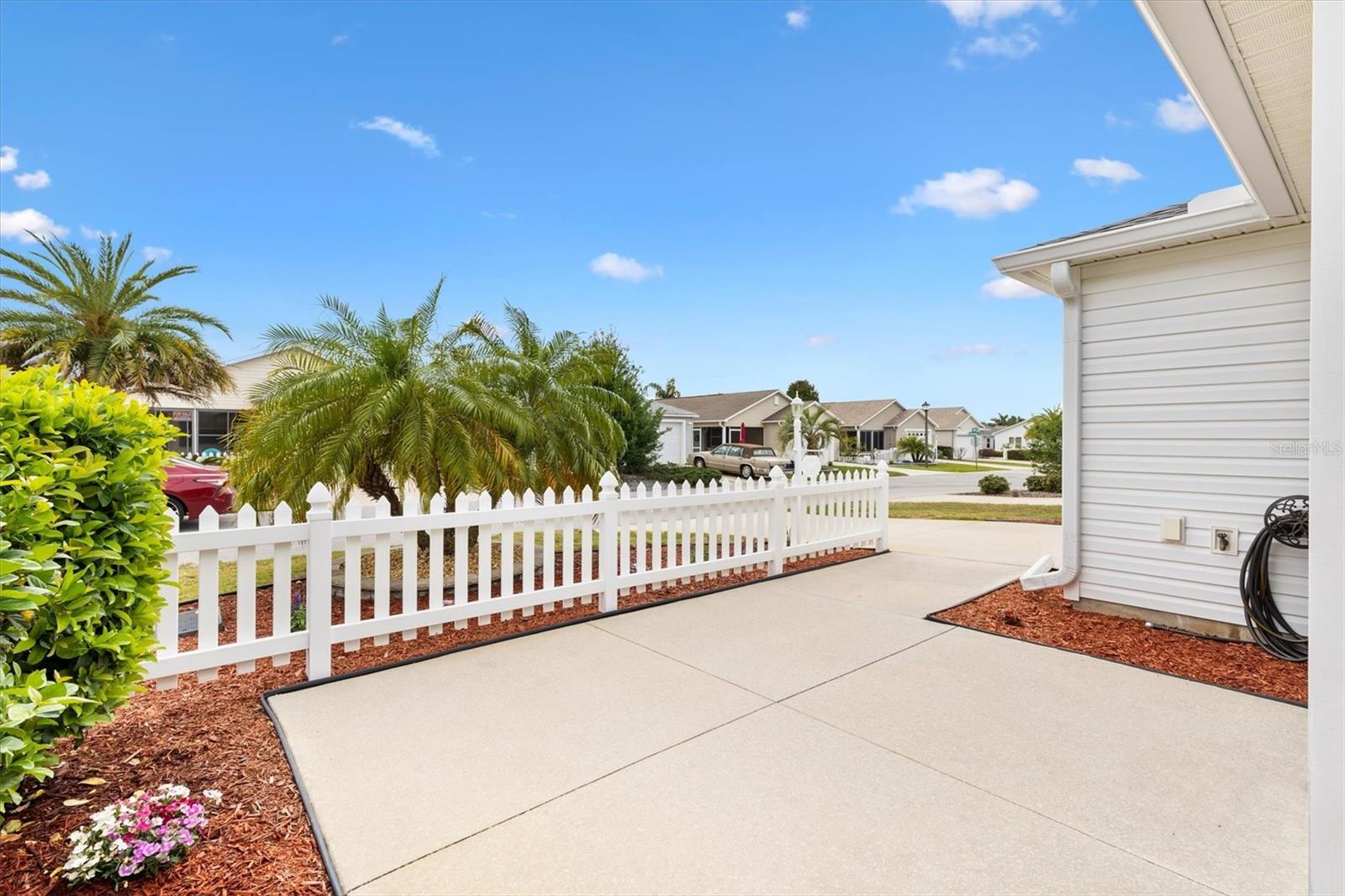 993 DAVIT PL, THE VILLAGES, FL, 32162