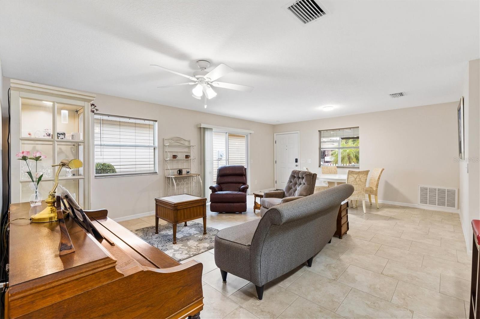 993 DAVIT PL, THE VILLAGES, FL, 32162
